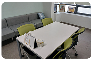 2층 204호 상담실